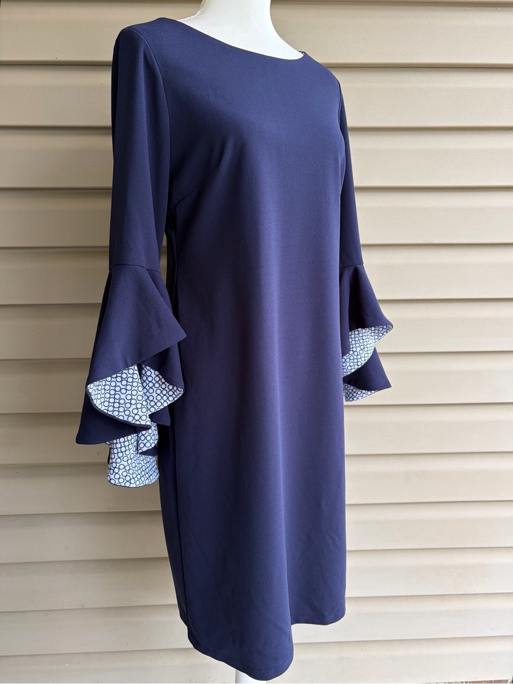 •Shelby & Palmer• Navy Blue Ruffle Bell Sleeve Shift Dress - Size 12 - Picture 4 of 8